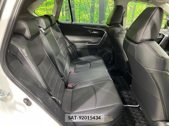 Toyota RAV4 2025-10 7393840-7