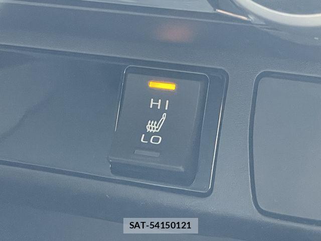 Toyota RAV4 2021-04 7393850-11
