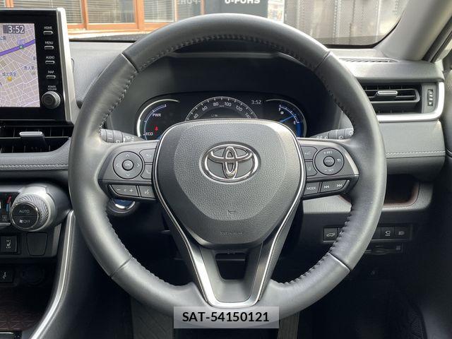 Toyota RAV4 2021-04 7393850-14