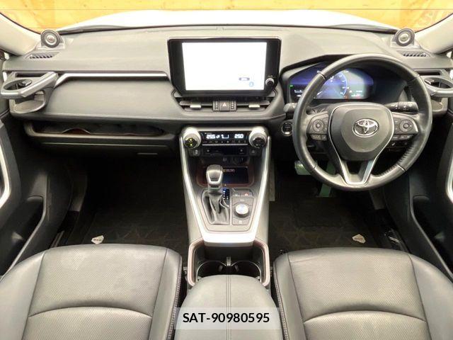 Toyota RAV4 2024-01 7393845-1