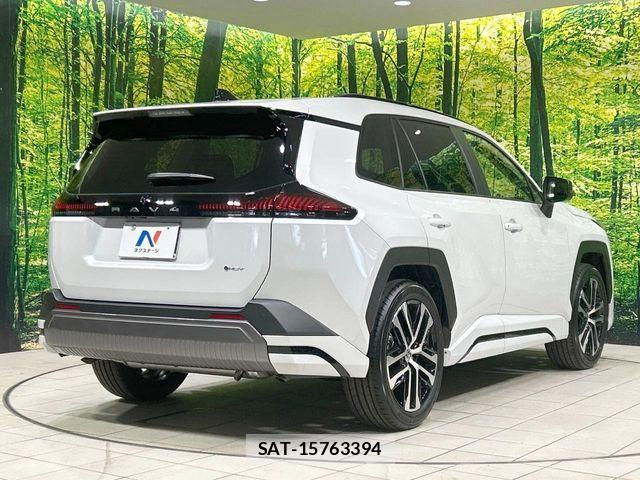 Toyota RAV4 2026-03 7457247-16