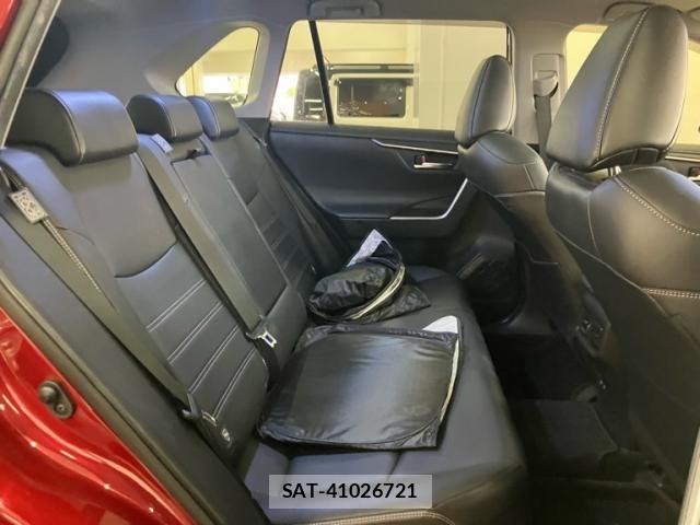 Toyota RAV4 2019-07 7457271-9
