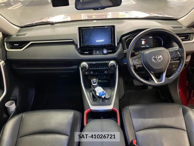 Toyota RAV4 2019-07 7457271-12