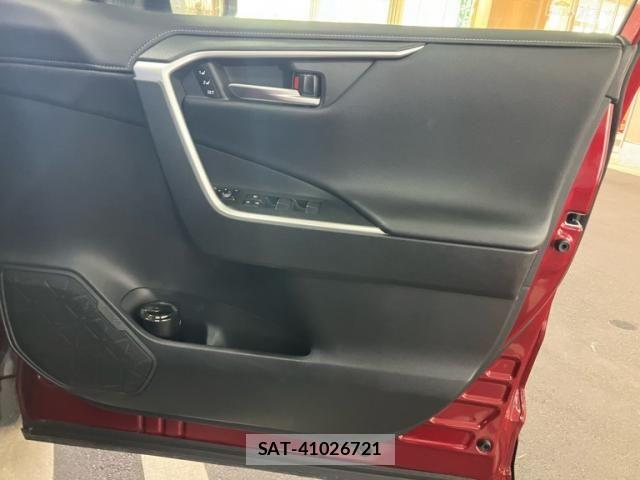 Toyota RAV4 2019-07 7457271-13