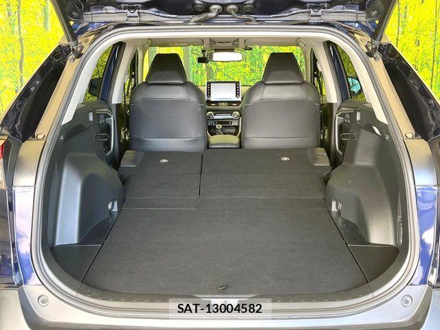 Toyota RAV4 2022-04 7457260-9