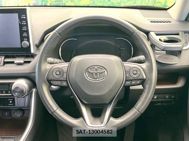 Toyota RAV4 2022-04 7457260-10