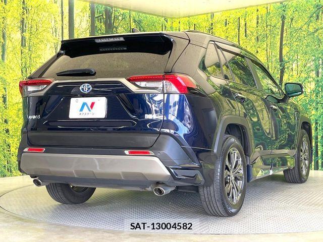 Toyota RAV4 2022-04 7457260-16
