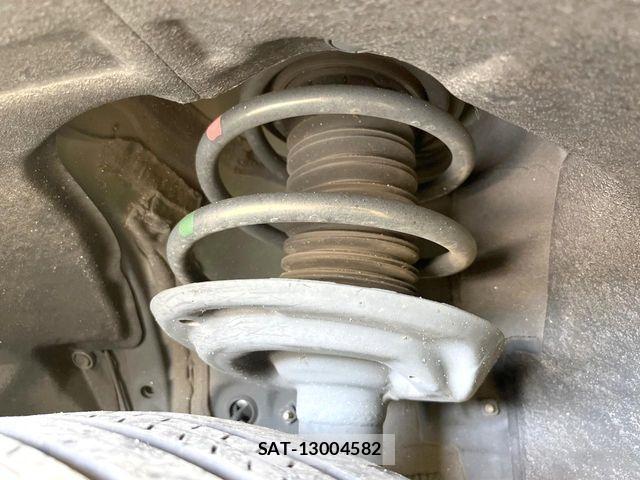 Toyota RAV4 2022-04 7457260-19