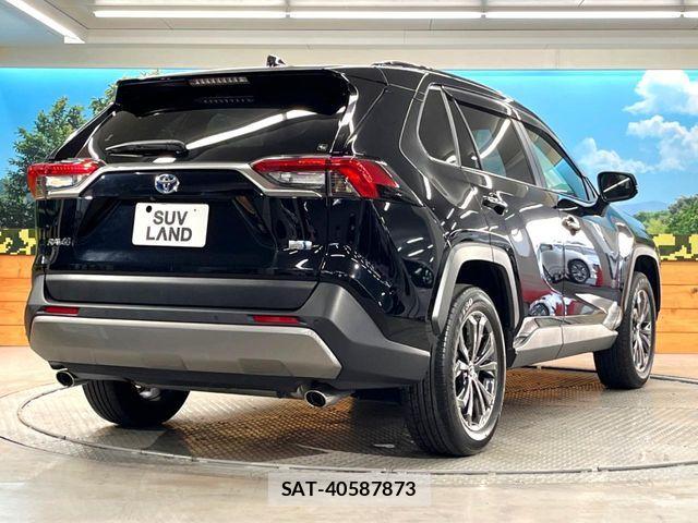 Toyota RAV4 2023-06 7457259-16