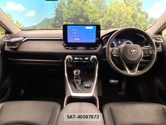 Toyota RAV4 2023-06 7457259-1