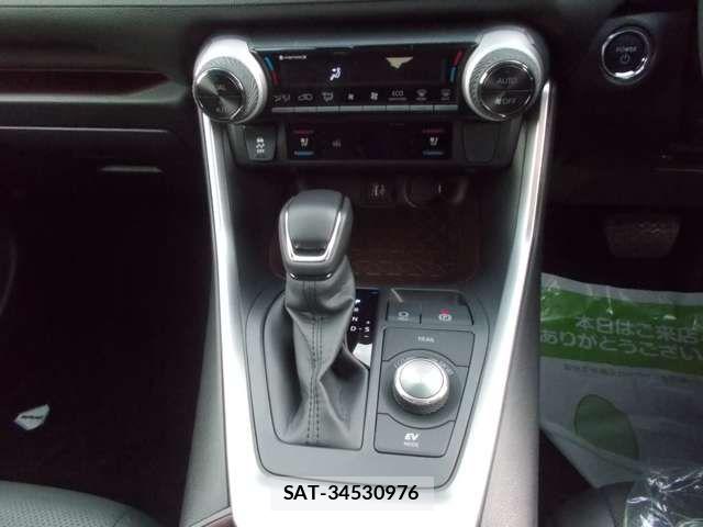 Toyota RAV4 2025-08 7457256-12