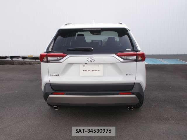 Toyota RAV4 2025-08 7457256-2