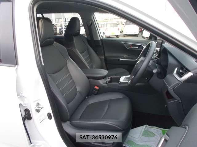 Toyota RAV4 2025-08 7457256-8