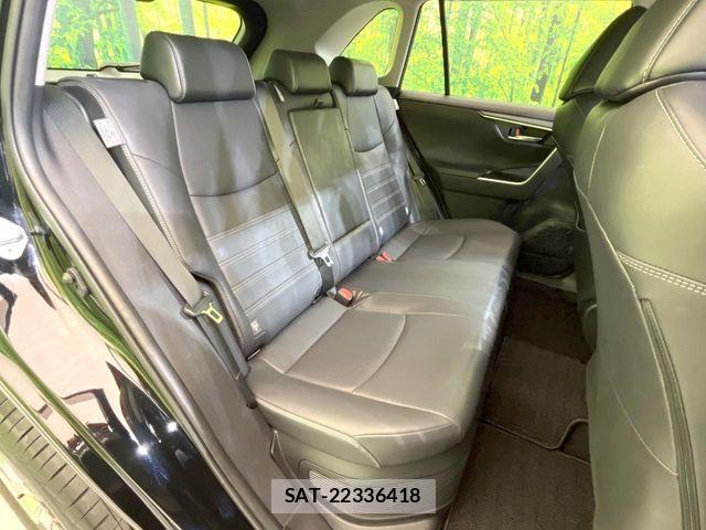 Toyota RAV4 2019-08 7457272-8