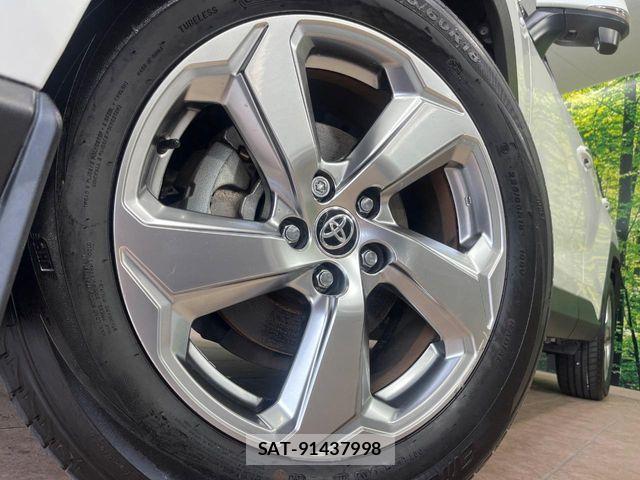 Toyota RAV4 2020-06 7502570-12