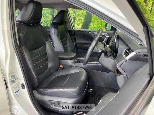 Toyota RAV4 2020-06 7502570-7