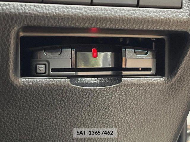 Toyota RAV4 2019-12 7502571-9