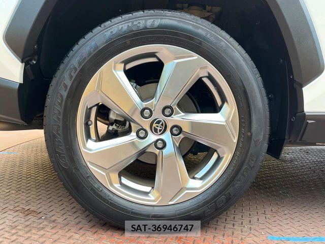Toyota RAV4 2021-09 7509861-13