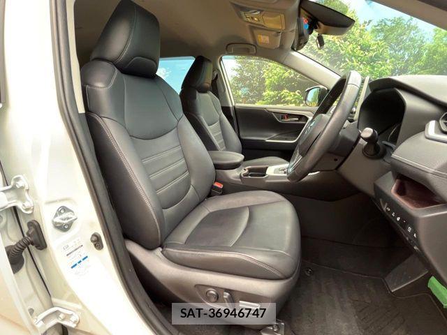 Toyota RAV4 2021-09 7509861-7