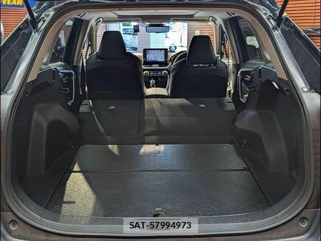 Toyota RAV4 2022-04 7502567-19
