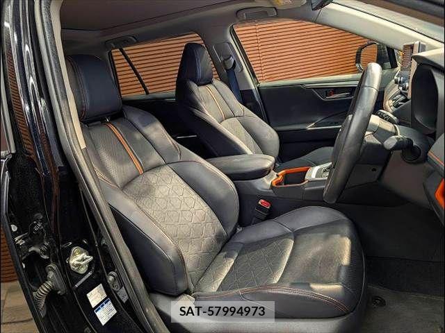 Toyota RAV4 2022-04 7502567-7