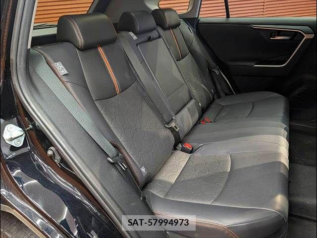 Toyota RAV4 2022-04 7502567-8