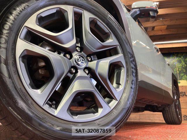 Toyota RAV4 2025-02 7502564-12