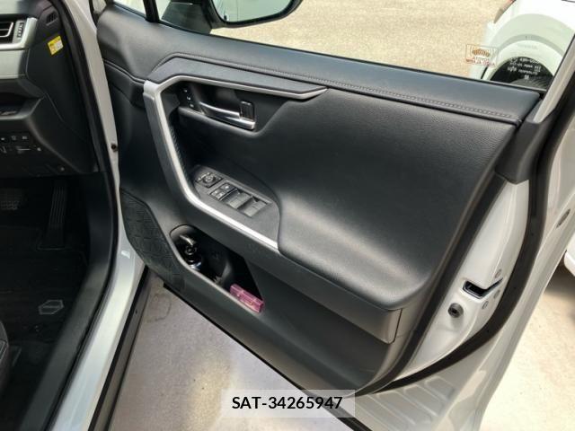 Toyota RAV4 2022-11 7502568-9