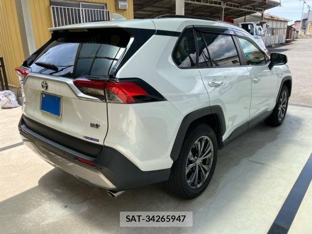 Toyota RAV4 2022-11 7502568-2