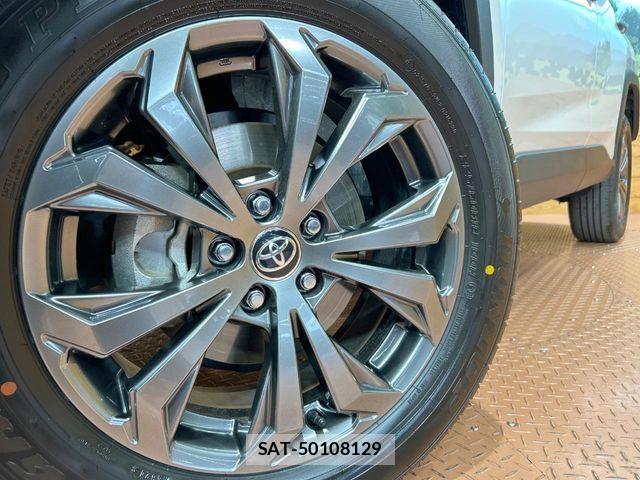 Toyota RAV4 2025-01 7502563-12