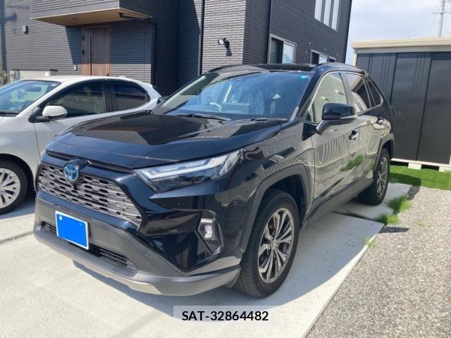 Toyota RAV4 2023-11 7502569-1