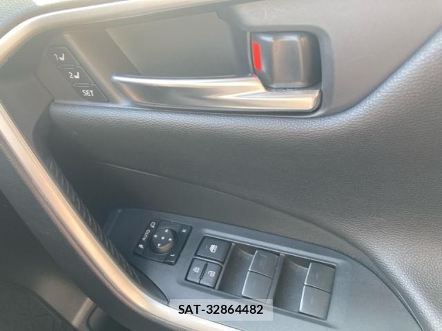 Toyota RAV4 2023-11 7502569-25