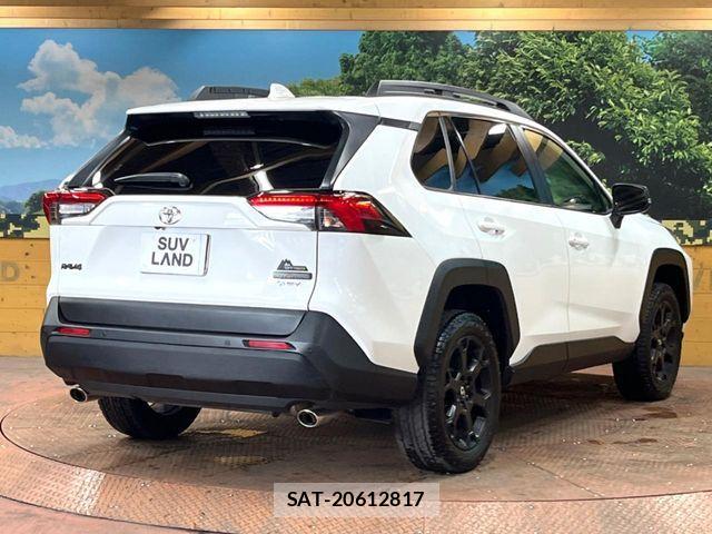 Toyota RAV4 2024-12 7562733-17