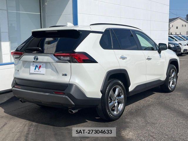 Toyota RAV4 2021-06 7562738-16