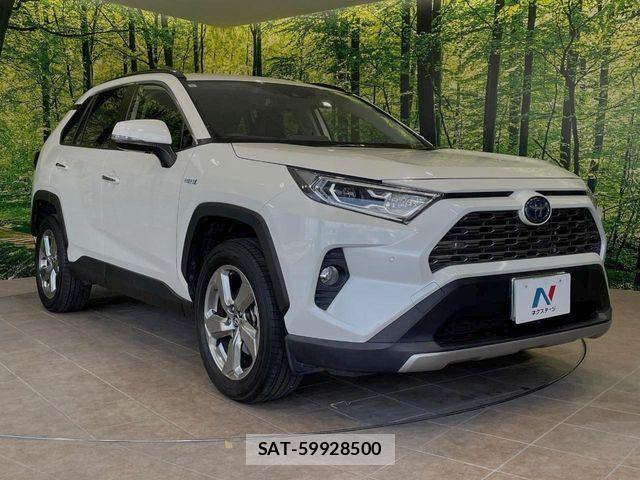 Toyota RAV4 2019-08 7562737-15