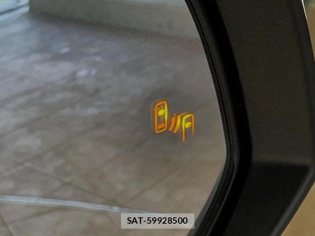 Toyota RAV4 2019-08 7562737-6
