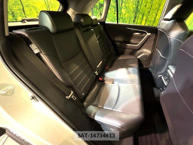 Toyota RAV4 2019-07 7619531-8