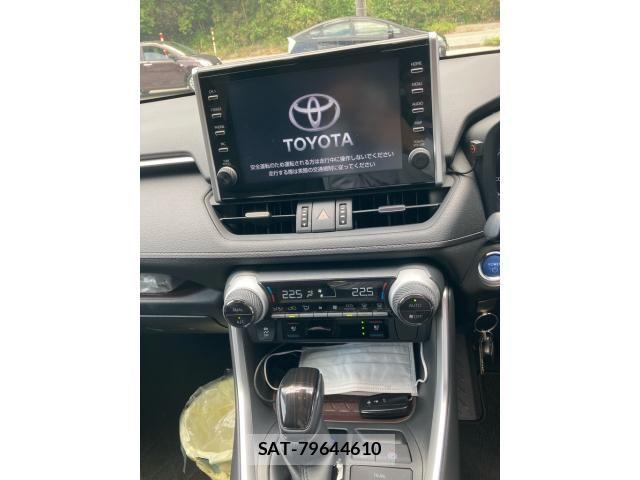 Toyota RAV4 2022-05 7619529-21
