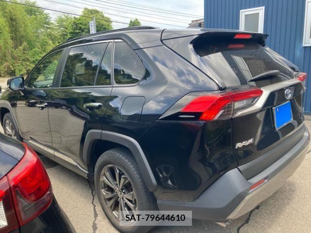 Toyota RAV4 2022-05 7619529-5