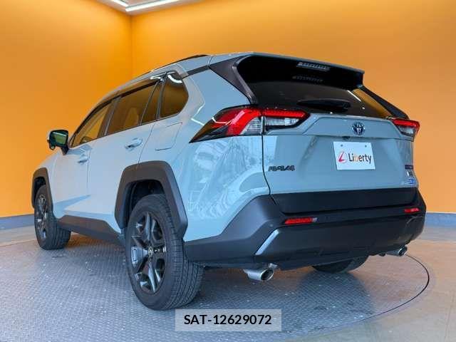 Toyota RAV4 2023-10 7619525-9