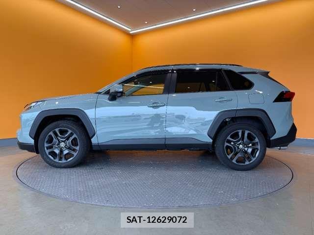 Toyota RAV4 2023-10 7619525-8