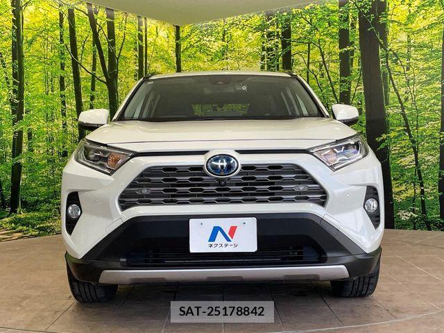 Toyota RAV4 2020-10 7619532-13