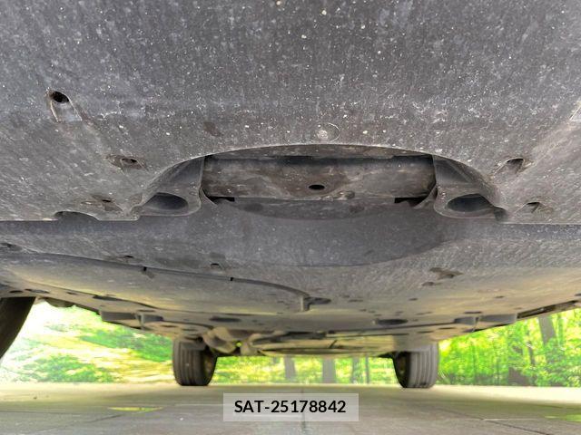 Toyota RAV4 2020-10 7619532-18