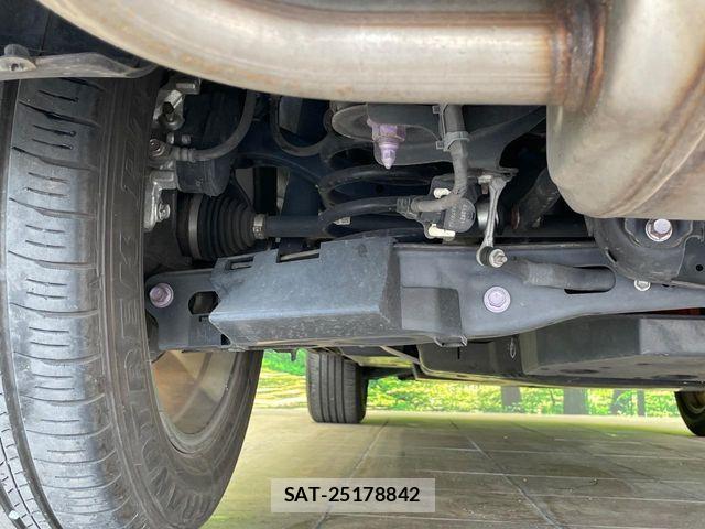 Toyota RAV4 2020-10 7619532-19