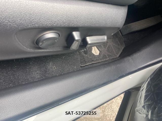 Toyota RAV4 2022-02 7619528-15