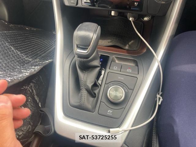 Toyota RAV4 2022-02 7619528-24