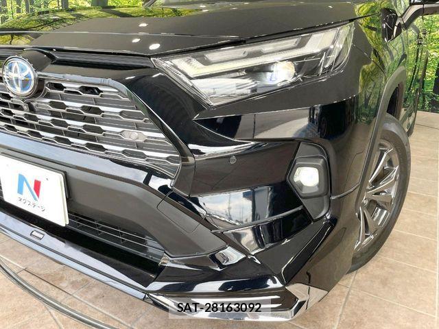 Toyota RAV4 2023-03 7619527-11