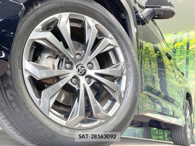 Toyota RAV4 2023-03 7619527-12