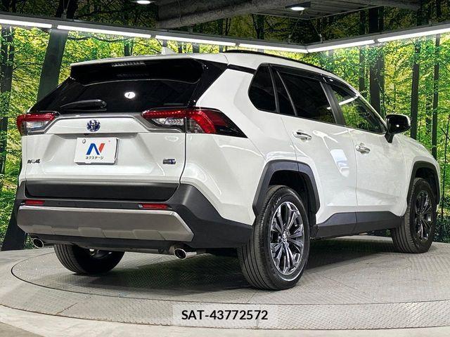 Toyota RAV4 2023-07 7727816-18