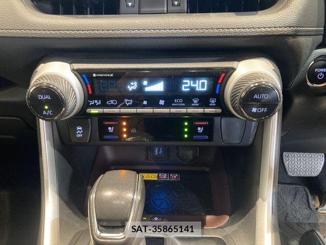 Toyota RAV4 2023-06 7727824-24